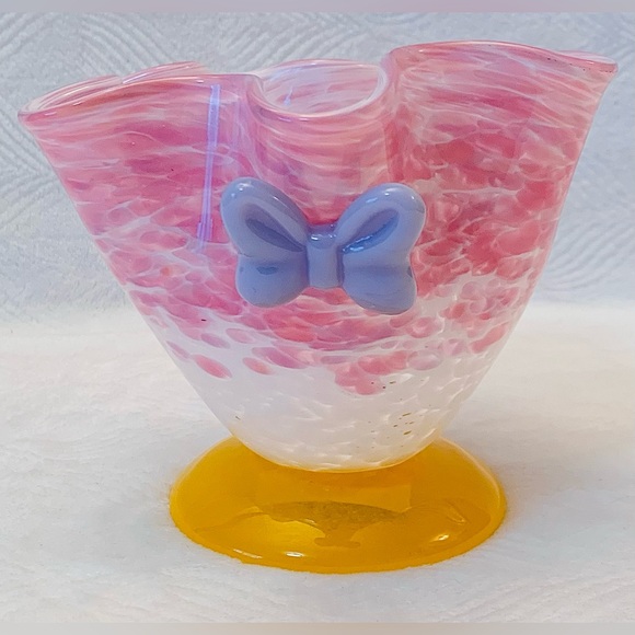 Arribas Brothers Disney Parks Daisy Duck Blown Glass Dish - Picture 7 of 7